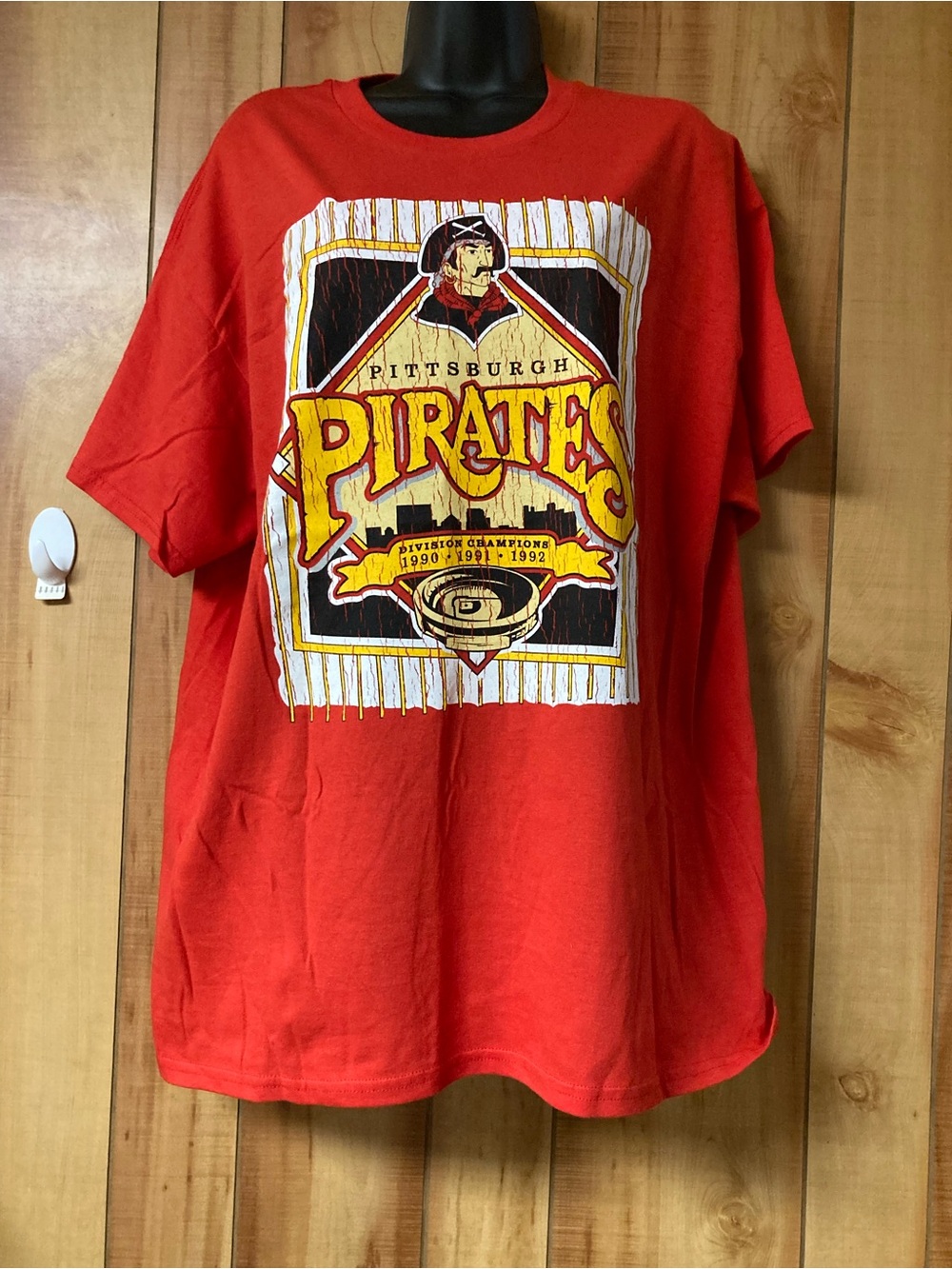 Pittsburgh Pirates retro Red Graphic T-Shirt unisex XL NEW